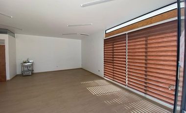 Se Arrienda Local Comerical Primera Linea