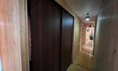 Casa con piscina en arriendo Av. Los Laureles