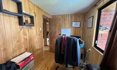 Casa con piscina en arriendo Av. Los Laureles