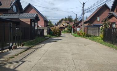 CASA EN VENTA EN EXCLUSIVO CONDOMINIO DE VALDIVIA