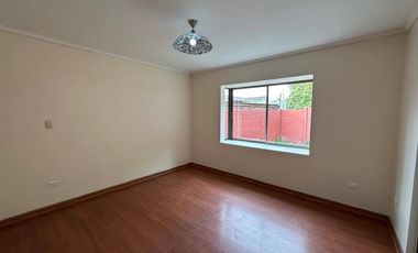 SE ARRIENDA CASA EN CONDOMINIO RINCONADA, LA CRUZ