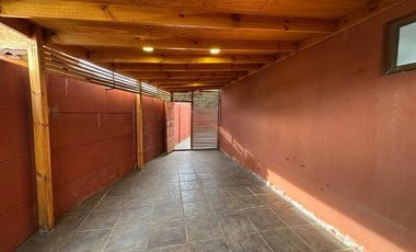 SE ARRIENDA CASA EN CONDOMINIO RINCONADA, LA CRUZ