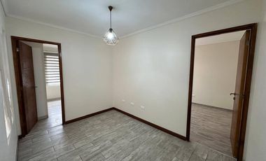 SE ARRIENDA CASA EN CONDOMINIO RINCONADA, LA CRUZ