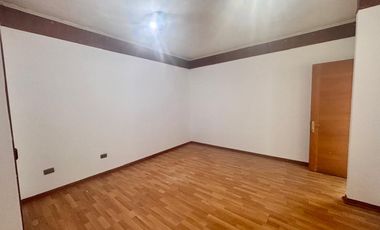 VENTA LOCAL COMERCIAL 3HAB 2BA SANTIAGO