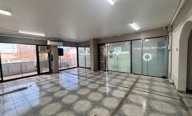 VENTA LOCAL COMERCIAL 3HAB 2BA SANTIAGO