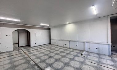 VENTA LOCAL COMERCIAL 3HAB 2BA SANTIAGO