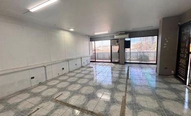 VENTA LOCAL COMERCIAL 3HAB 2BA SANTIAGO