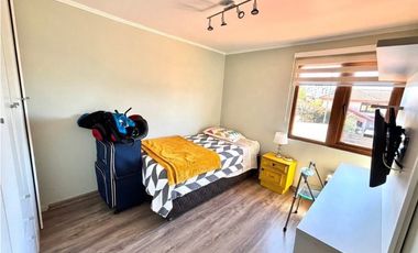 VENTA - CASA JARDINES CURAUMA - 5D 3B 2E