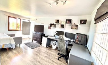 VENTA - CASA JARDINES CURAUMA - 5D 3B 2E