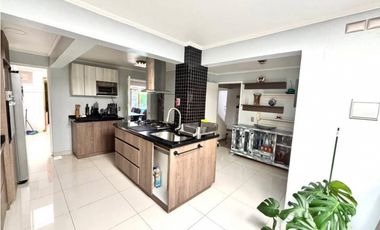 VENTA - CASA JARDINES CURAUMA - 5D 3B 2E