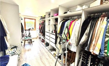 VENTA - CASA JARDINES CURAUMA - 5D 3B 2E