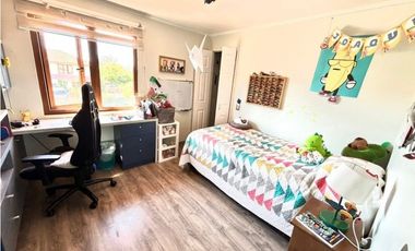 VENTA - CASA JARDINES CURAUMA - 5D 3B 2E