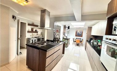 VENTA - CASA JARDINES CURAUMA - 5D 3B 2E