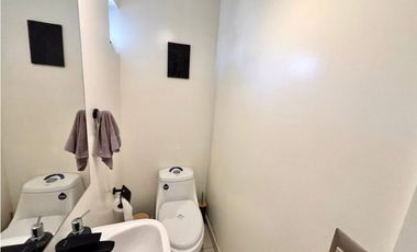 VENTA - CASA JARDINES CURAUMA - 5D 3B 2E