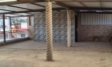 Venta de salón de fiestas en Metepec.