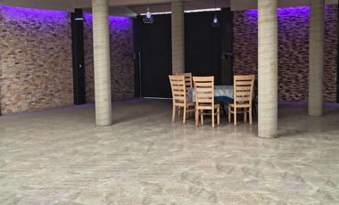 Venta de salón de fiestas en Metepec.