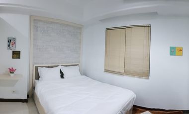 Apartemen Waterplace Tower F Lantai 02 Posisi Hook 3BR View City dan Pool