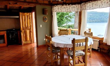 Casa en barrio privado Valle Escondido con costa de lago