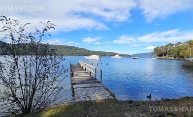 Casa en barrio privado Valle Escondido con costa de lago