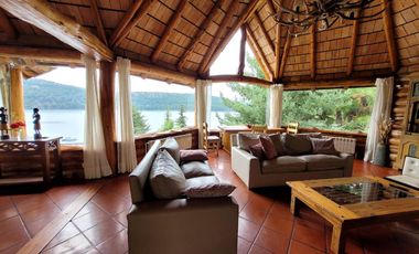 Casa en barrio privado Valle Escondido con costa de lago