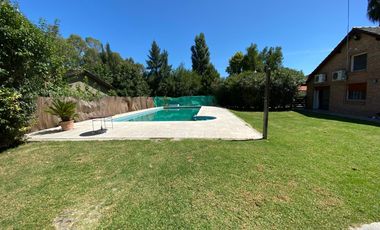 Casa en Venta de 4 ambientes en Ingeniero Maschwitz Village