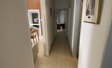 Casa en  venta. 3 dormitorios + 2 baños + patio + cochera