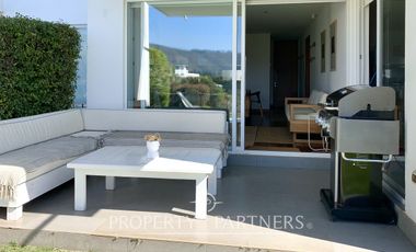 Arriendo febrero: Cómodo departamento con jardín en Marbella