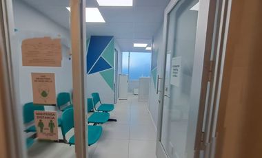 Venta de Consulta en Edificio El Cobre