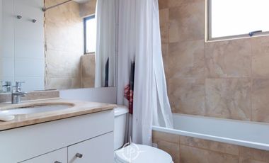 Casa con vista cordillera en sector privilegiado de La Florida, macul alto 3d 3b 3e