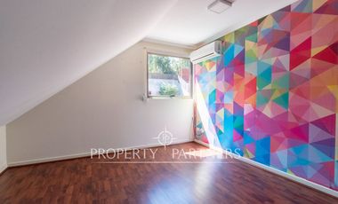 Casa con vista cordillera en sector privilegiado de La Florida, macul alto 3d 3b 3e