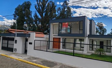 CASA EN VENTA CAPELO