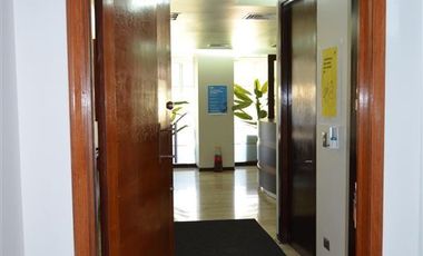 Oficina en Venta en Avenida del Valle con Santa Clara