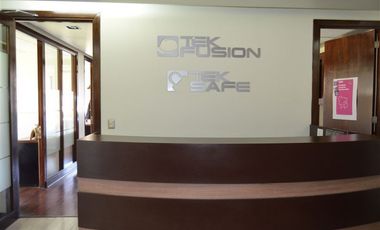 Oficina en Venta en Avenida del Valle con Santa Clara