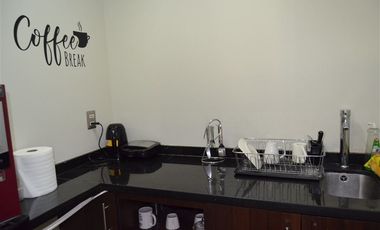 Oficina en Venta en Avenida del Valle con Santa Clara
