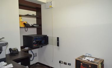Oficina en Arriendo en Avenida del Valle con Santa Clara