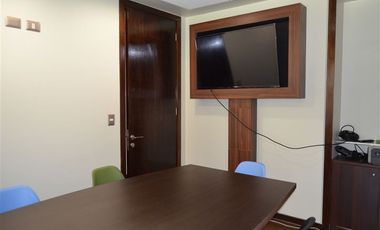 Oficina en Arriendo en Avenida del Valle con Santa Clara