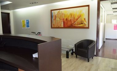 Oficina en Arriendo en Avenida del Valle con Santa Clara