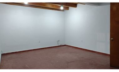 LOCAL EN RENTA / A 2 CUADRAS DEL CENTRO / VALLE DE BRAVO