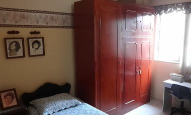 CASA EN VENTA EN EL CENTRO/CHINCHINA