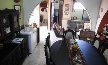 CASA EN VENTA EN EL CENTRO/CHINCHINA