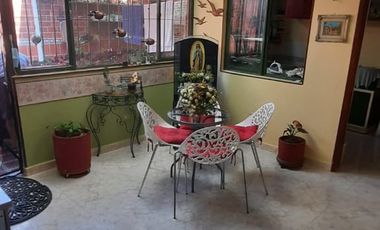 CASA EN VENTA EN EL CENTRO/CHINCHINA