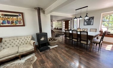 Casa En Venta En Requínoa Con Jardín