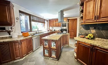 Exclusiva casa de 5 dormitorios en Villuco, Chiguayante