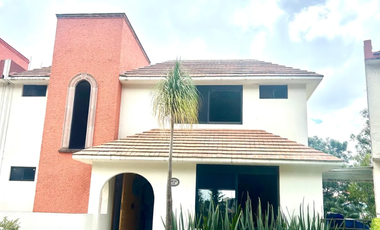 Casa en Venta en Paseos del Bosque - Villa de los Manzanos