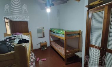 Casa en venta de 3 dormitorios c/ cochera en Costa Azul