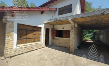 Casa en venta de 3 dormitorios c/ cochera en Costa Azul
