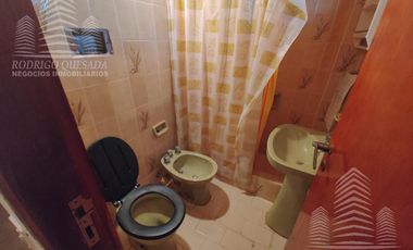 Casa en venta de 3 dormitorios c/ cochera en Costa Azul