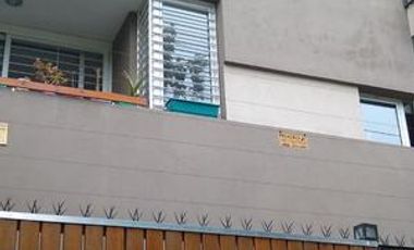 Excelente departamento de 2 ambientes al contrafrente c/cochera. Banfield E