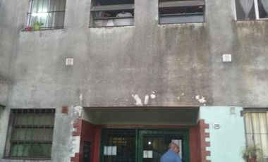 APTO CREDITO Departamento 4 amb san miguel calle Zuviria 2300