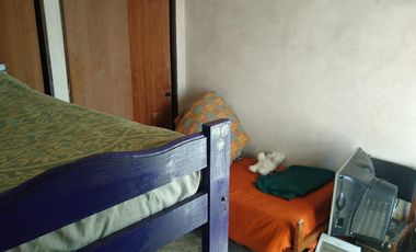 Casa al FTE con 2 dorm y casa al C/FTE con 3 dorm en 2 plantas. Ideal 2 familias. R de Escalada